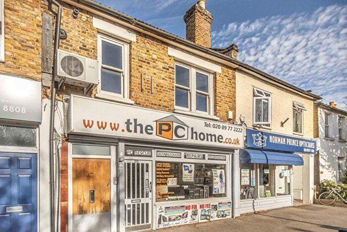 1 Bedroom Flat To Rent In Stanley Road, Teddington, TW11