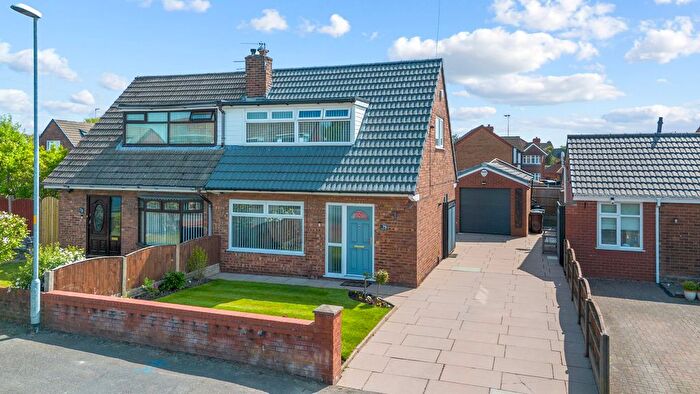 2 Bedroom Semi Detached Bungalow For Sale In Belvedere Road, Ashton-In-Makerfield, WN4