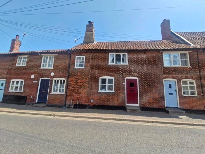 2 Bedroom Terraced House For Sale In Cock Street, Wymondham, Norfolk, NR18