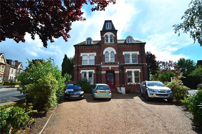 2 Bedroom Apartment To Rent In Thurston House, Birdhurst Road, Croydon, Surrey, CR2