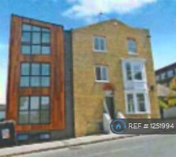 2 Bedroom Flat To Rent In Addington Street, Margate, CT9