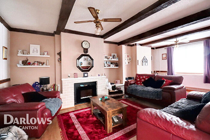 3 Bedroom End Of Terrace House For Sale In Llewellyn Avenue, Cardiff, CF5