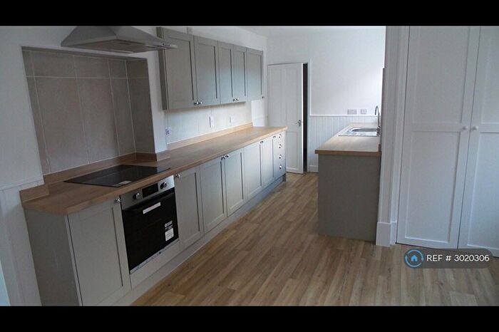 3 Bedroom Semi-Detached House To Rent In High St, Saxilby, LN1