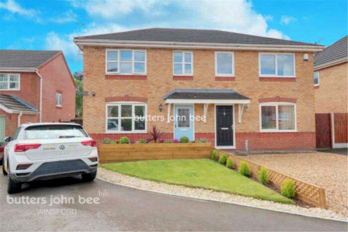 3 Bedroom Detached House To Rent In Croftwood Close, CW7