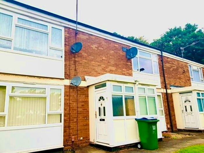 1 Bedroom Maisonette To Rent In Beaconview Road, West Bromwich, B71