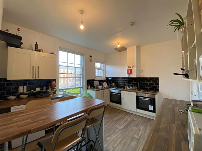 6 Bedroom House To Rent In Parliament Place, Liverpool, L8