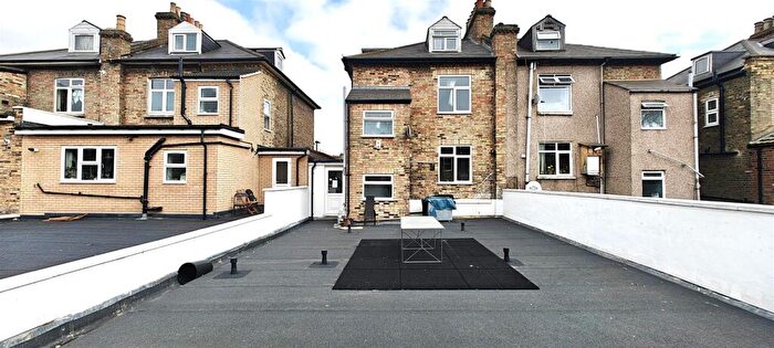 4 Bedroom Flat To Rent In Stroud Green Road, Finsbury Park, N4