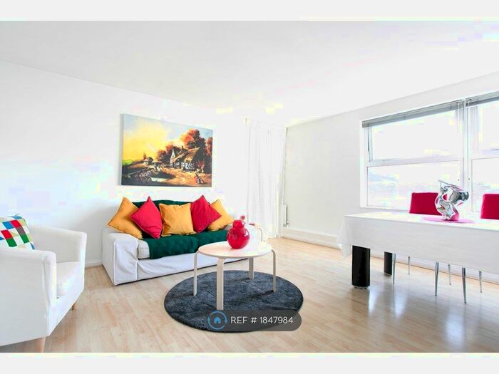 2 Bedroom Flat To Rent In Townsend House, London, W1D