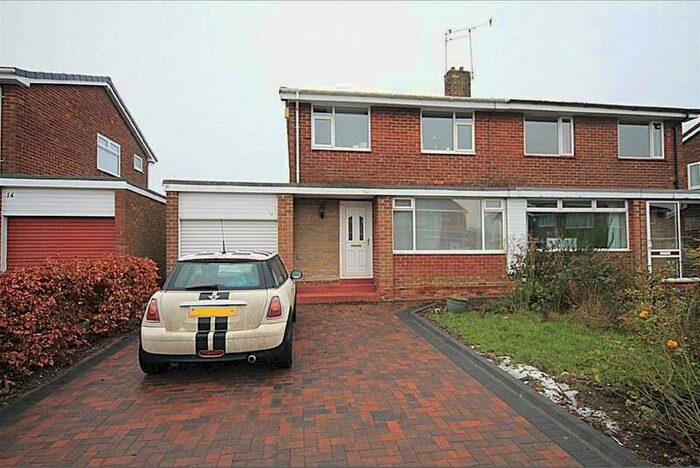 3 Bedroom Semi-Detached House To Rent In Rowan Tree Avenue, Gilesgate, Durham, DH1