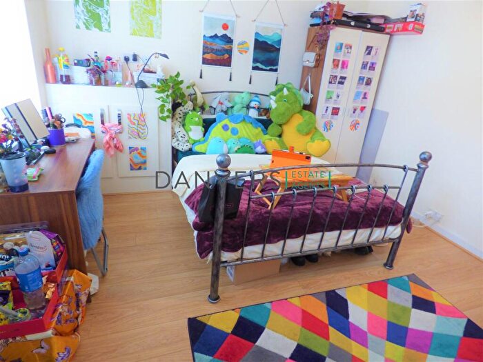 4 Bedroom Terraced House To Rent In Jarrom Street, Leicester, LE2