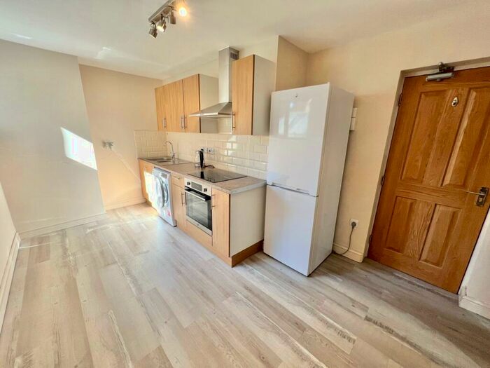 1 Bedroom Apartment To Rent In Southgate House, Halifax, HX1