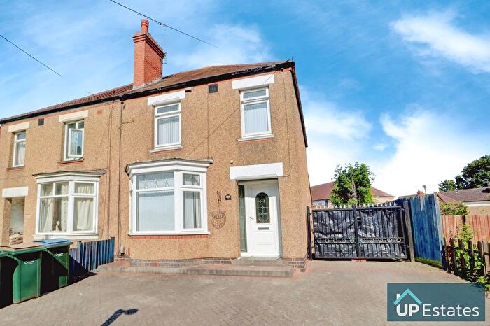 3 Bedroom Semi-Detached House To Rent In Radford Road, Coventry, CV6