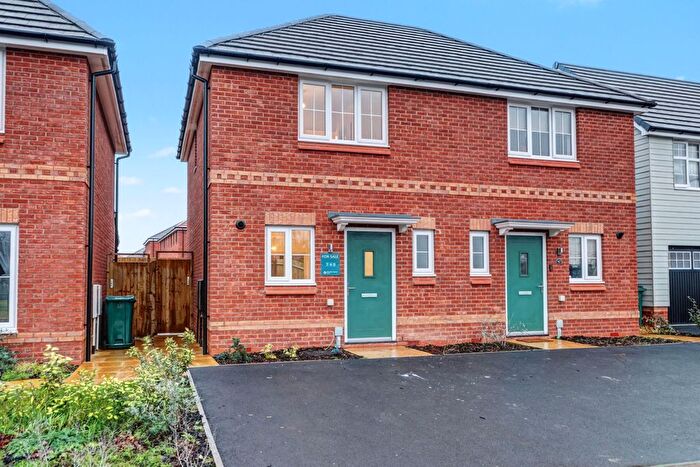 2 Bedroom Semi-Detached House For Sale In Ardley Lane, Drakelow, DE15
