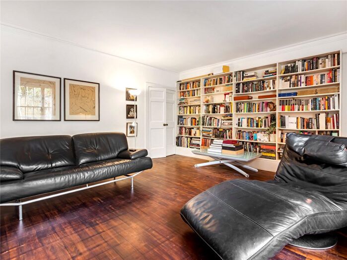 1 Bedroom Flat For Sale In Gloucester Avenue, London, NW1