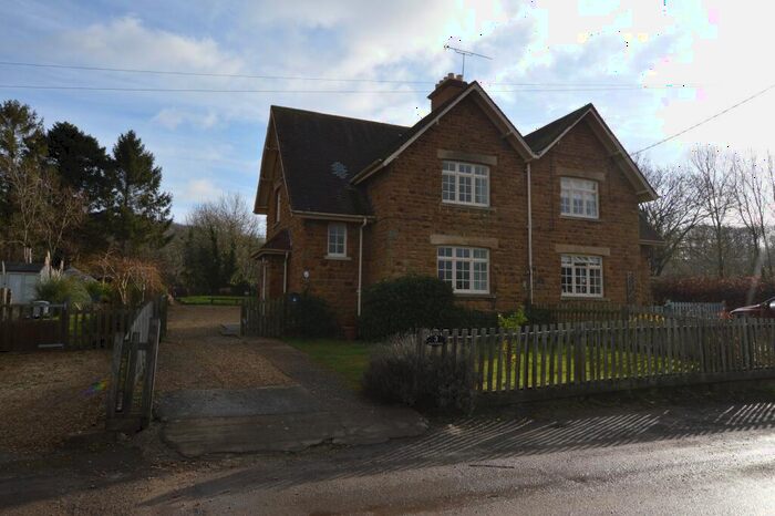 2 Bedroom Semi-Detached House To Rent In Main Street, Woolsthorpe By Belvoir, NG32