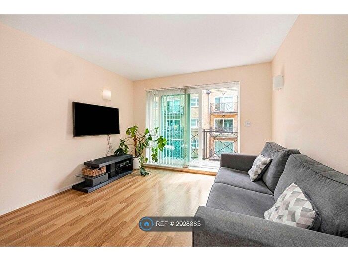 1 Bedroom Flat To Rent In The Grainstore, London, E16