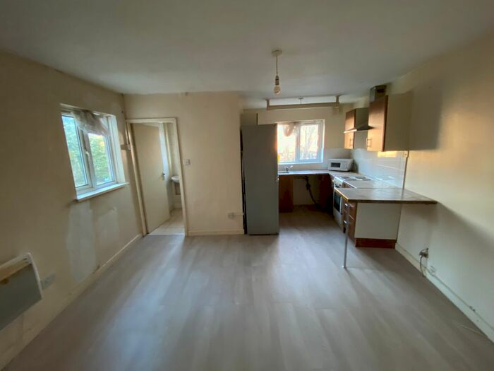 1 Bedroom Flat To Rent In Millfield Road, Birmingham, B20