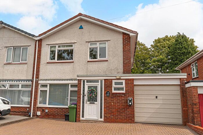 3 Bedroom Semi-Detached House For Sale In Pettingale Road, Croesyceiliog, NP44