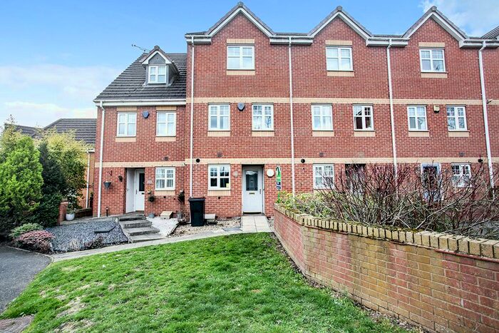 4 Bedroom Terraced House To Rent In Marigold Walk, Nuneaton, Warwickshire, CV10