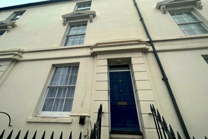 2 Bedroom Flat To Rent In Bernard Street, Southampton, SO14