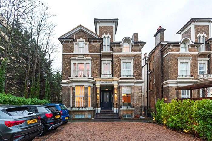 1 Bedroom Apartment For Sale In Church Road, London, SE19