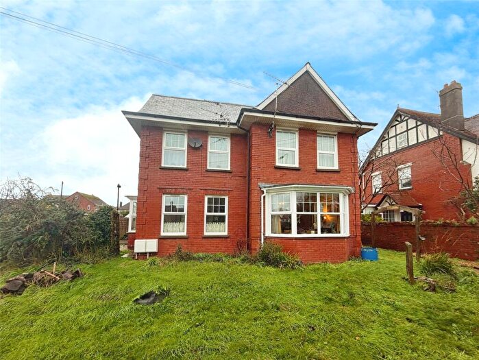 2 Bedroom Flat For Sale In Salterton Road, Exmouth, Devon, EX8