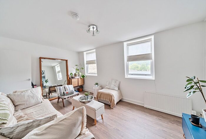 1 Bedroom Flat For Sale In Great Stanhope Street, Bath, Somerset, BA1