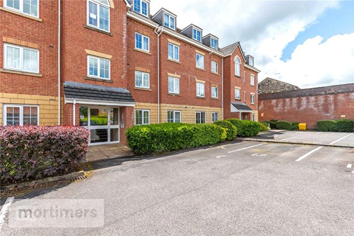2 Bedroom Flat For Sale In Gladstone Close, Blackburn, Lancashire, BB2
