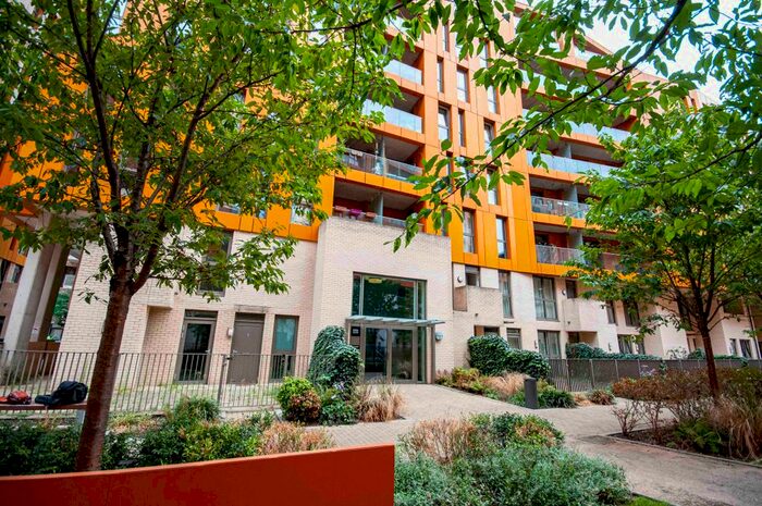 1 Bedroom Flat To Rent In Cable Walk, London, SE10