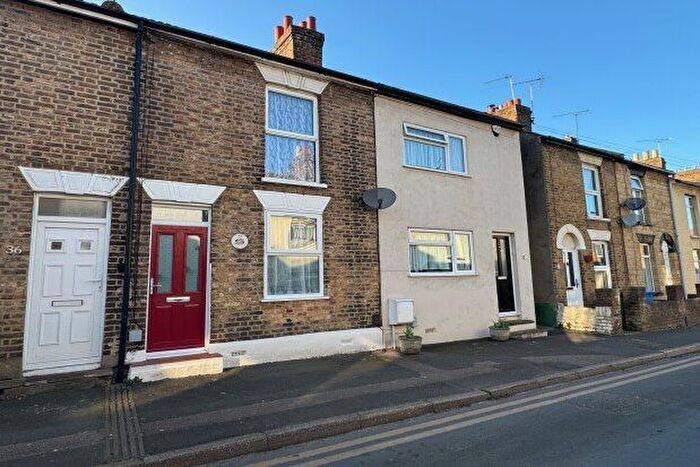 2 Bedroom Terraced House To Rent In William Street, Sittingbourne, ME10