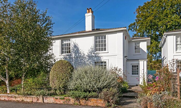 4 Bedroom Detached House To Rent In St. James Villas, Winchester, SO23