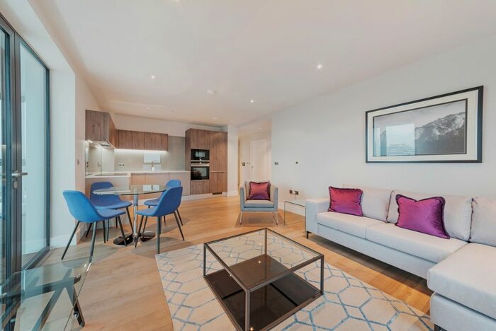 2 Bedroom Flat To Rent In St. Josephs Street, London, SW8