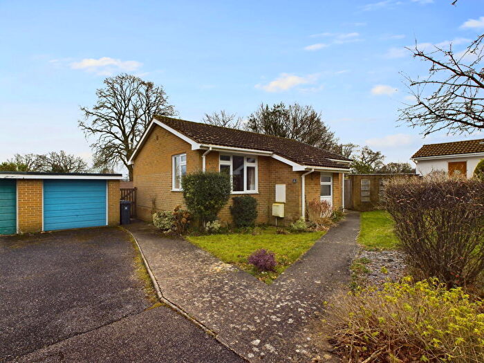 2 Bedroom Detached Bungalow For Sale In Perrys Gardens, West Hill, EX11