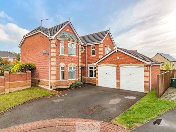 4 Bedroom Detached House For Sale In Mackinnon Avenue, Kiveton Park, Sheffield, S26