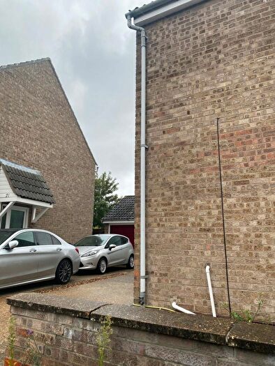 3 Bedroom Semi-Detached House To Rent In Hereward Close, Wivenhoe, CO7