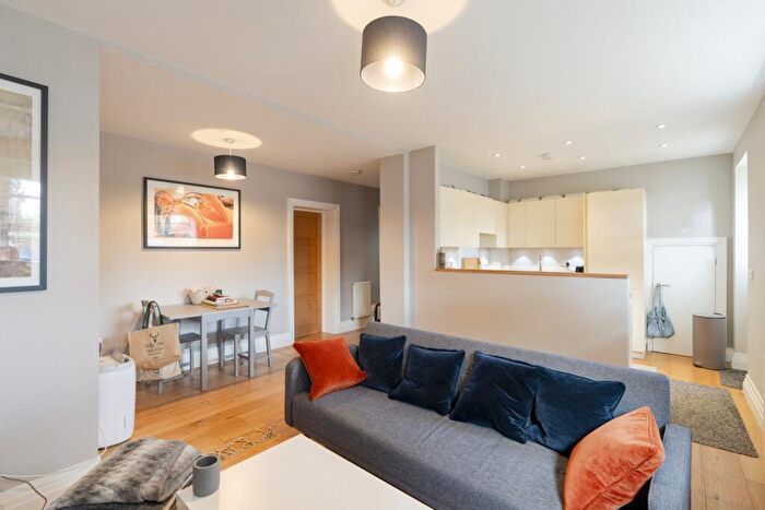 1 Bedroom Flat To Rent In Trenchard Lane, Caversfield, Bicester, Oxfordshire, OX27