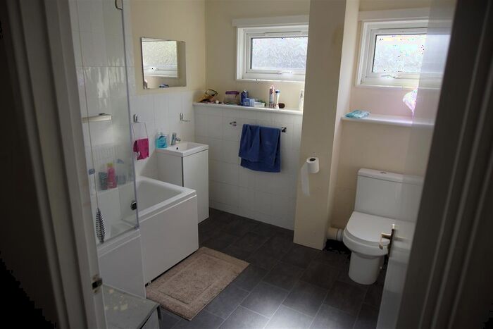 2 Bedroom Flat To Rent In Athena Avenue, Waterlooville, PO7