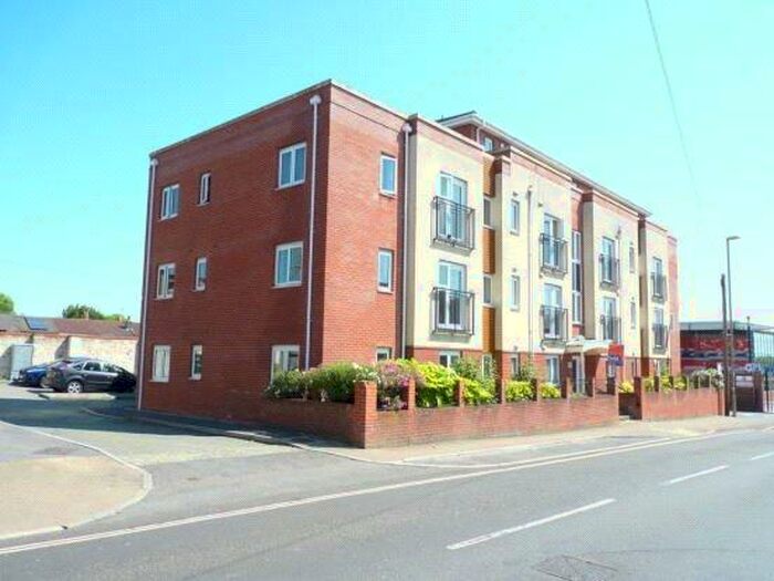 1 Bedroom Apartment To Rent In Quay Street, Fareham, Hampshire, PO16