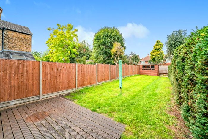 3 Bedroom Semi-Detached House To Rent In Carlyle Road, London, W5