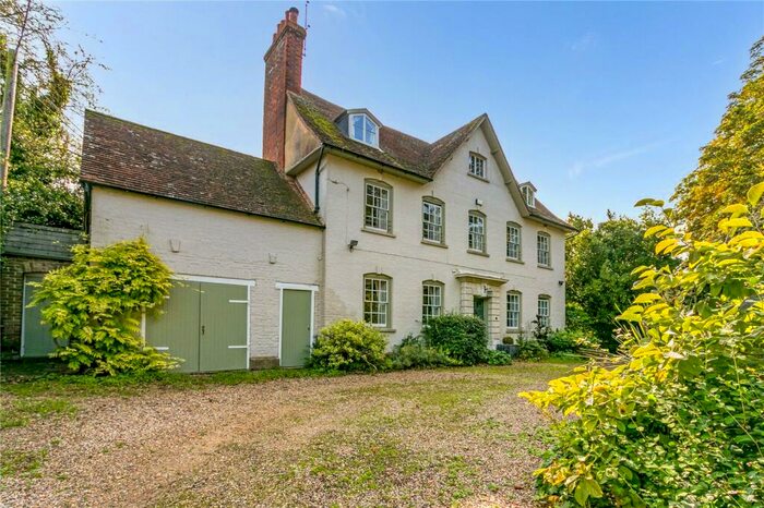 5 Bedroom Semi-Detached House For Sale In High Street, Lewknor, Watlington, Oxfordshire, OX49