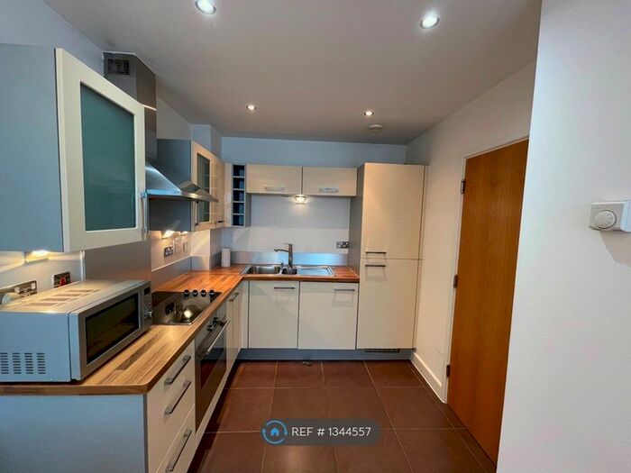 1 Bedroom Flat To Rent In Adriatic Apartments, London, E16