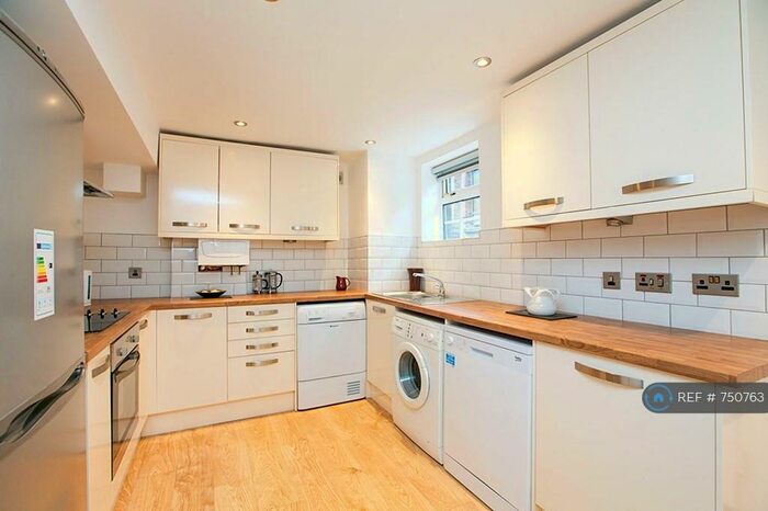 1 Bedroom Flat To Rent In Hall Street, Stockport, SK1
