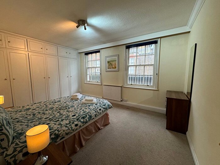 1 Bedroom Flat To Rent In Reeves Mews, London, W1K