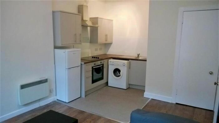 1 Bedroom Flat To Rent In Springwell Place, Edinburgh, EH11