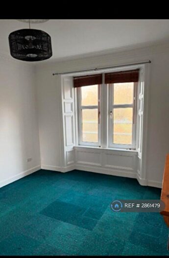 2 Bedroom Flat To Rent In Tullideph Road, Dundee, DD2
