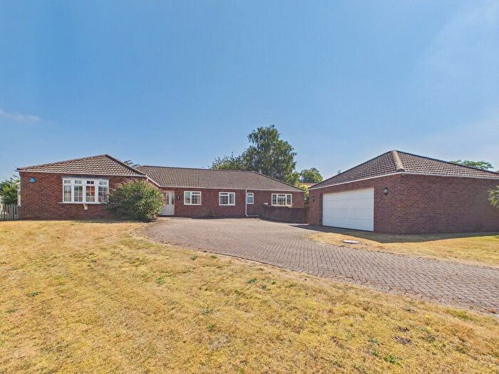 4 Bedroom Detached Bungalow For Sale In The Ropewalk, Horncastle, LN9