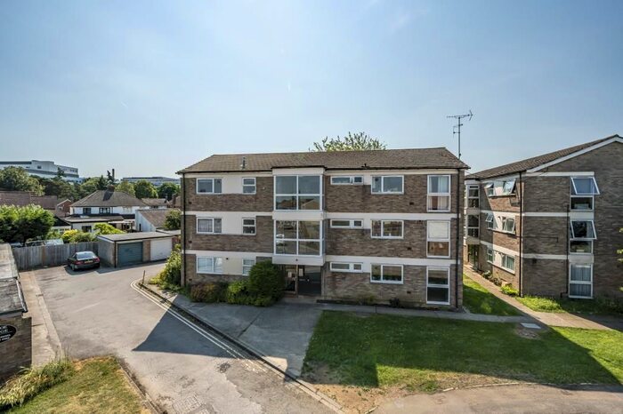 1 Bedroom Flat To Rent In Hastoe Grange, Headington, OX3