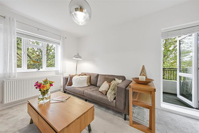 1 Bedroom Flat For Sale In Broomhouse Lane, Parsons Green, Fulham, SW6