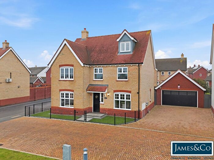 5 Bedroom Detached House For Sale In Adams Croft, Witham, CM8