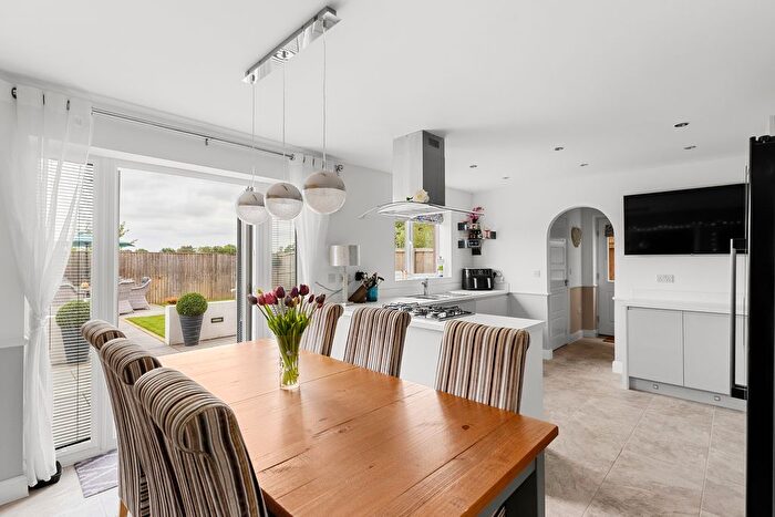 4 Bedroom Detached House For Sale In Langhorn Drive, Howden, Goole, DN14